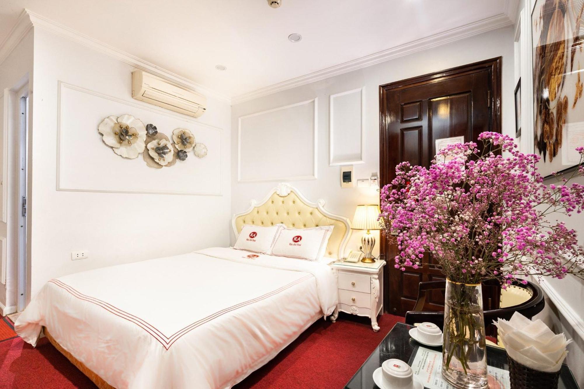 Kieu Anh Hotel - 81 Trung Kinh - By Bay Luxury 河内 外观 照片